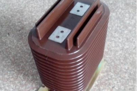 如何區(qū)分電壓互感器和電流互感器？